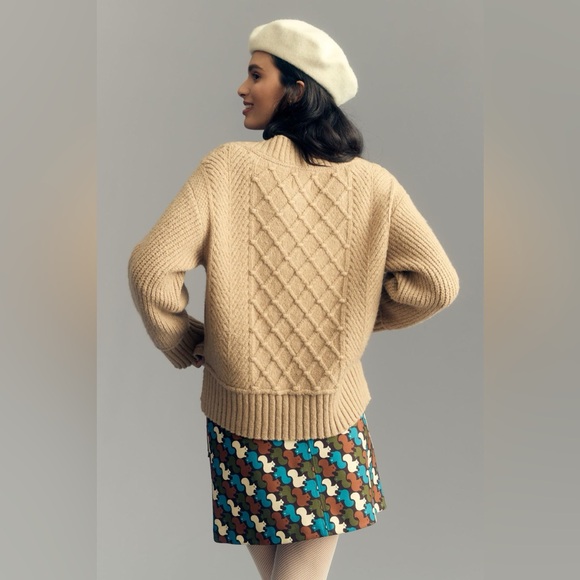 THE TILLIE V-NECK PULLOVER SWEATER BY MAEVE - Picture 2 of 12